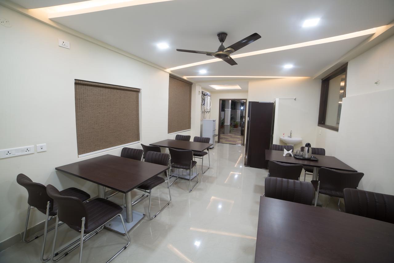 Our Nest Banjara Hotel Hyderabad Exterior photo